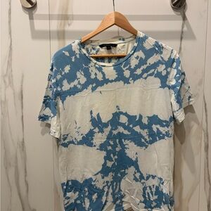 John Varvatos Sky and White Patterned Tee